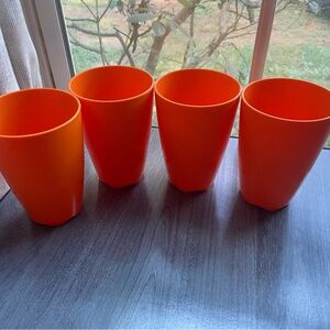 Tupperware open house tumblers/cups 18oz